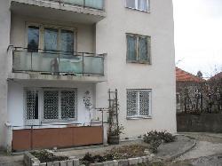 click pentru detalii